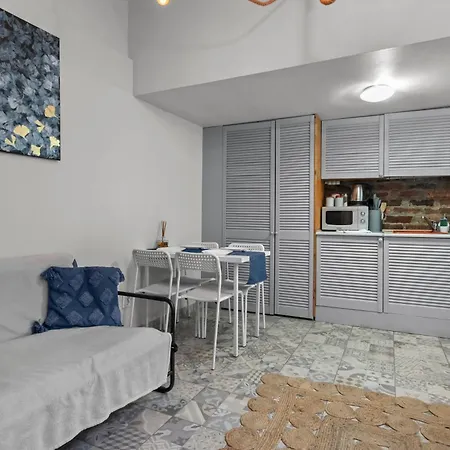 Vespasian 5 Bucharest